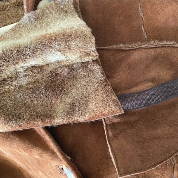 Shearling Coat - Picture 5 of 6